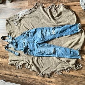 Super cute overalls!